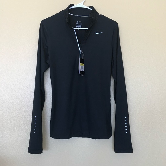nike long sleeve activewear